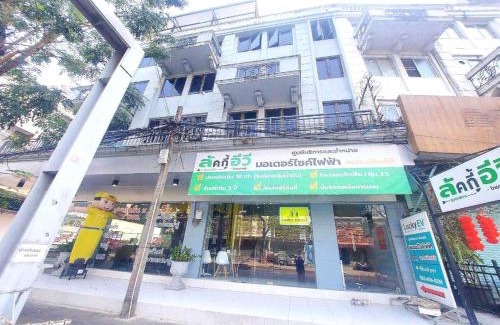 Huai Khwang Hostel | OYO 75465 Lucky Hostel - Huai Khwang