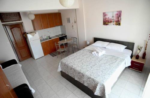 Alexandroupoli Apartment | Papi's Free Parking Apartments 1 - Studio