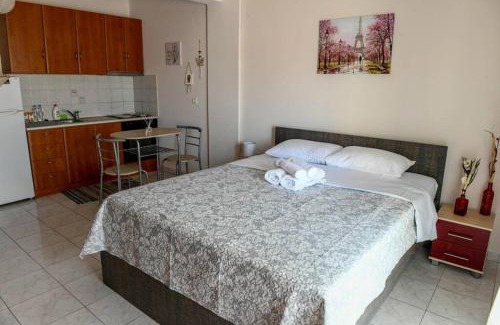 Alexandroupoli Apartment | Papi's Free Parking Apartments 1 - Studio