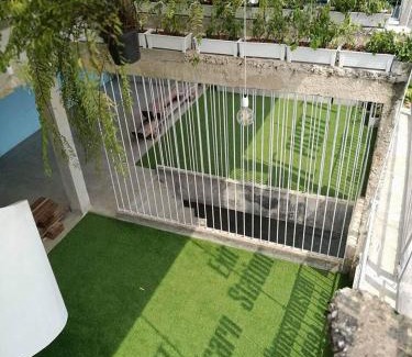 Samsen Nok Hostel | Pastelhouse hostel