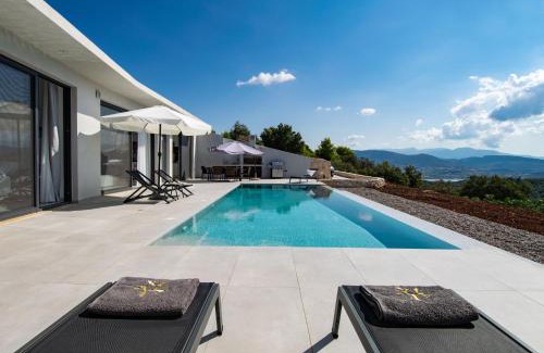 Lefkada Villa | Pentacle Villas