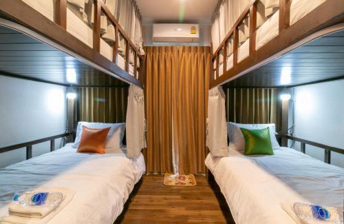Rama 9 Hostel | Phobphan Hostel