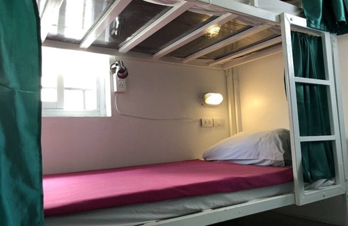 Ban Phan Thom Hostel | Ploy Hostel