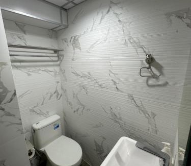 Huai Khwang Apartment | Renovated Loft Style Condo