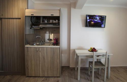 Afytos Apartment | Sea View Apollo Apartments & Studios in Afytos