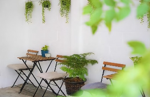 Embassy District Hotel | Silom Studios