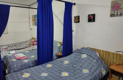 Chakkrawat Hostel | Sip N' Camp