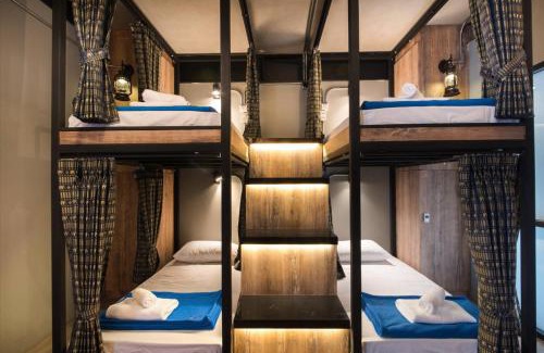 Ayutthaya Hostel | Sri Ayutthaya