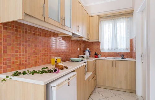 Agios Ioannis Apartment | Studio Apartment "Virginia 3" with Mountain View, Garden & Wi-Fi