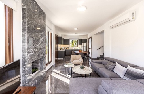 Ayia Thekla Villa | Stunning 3 Bedroom Villa in Ayia Thekla