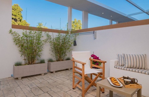 Agrilia House | Suncourt Lux Rooms - Twin/Double Room N3
