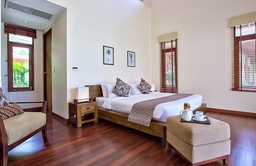 Lipa Noi Villa | Tawantok Beach Villa 1