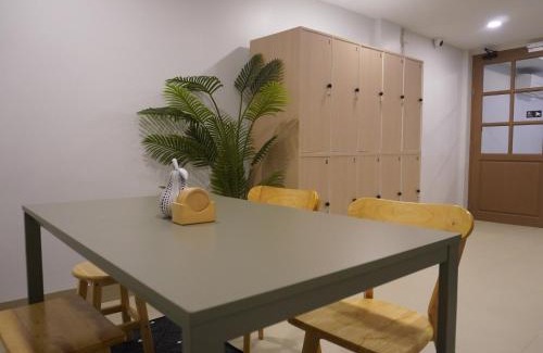 Thapae Hostel | Trybe Capsule Hostel Chiang Mai