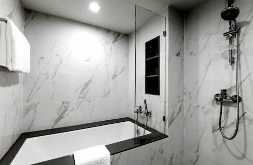 Huai Khwang Apartment | Two Bed in the city