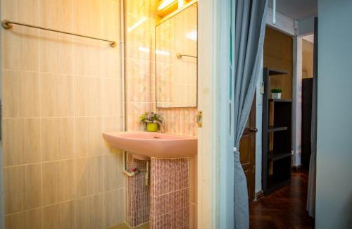Ratchathewi Hostel | Victory Park Hostel