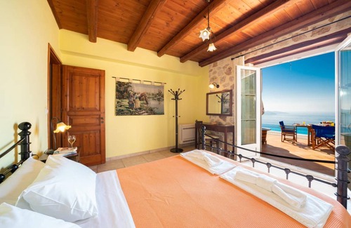 Assos Villa | Villa ∙ 3 bedrooms ∙ 6 guests