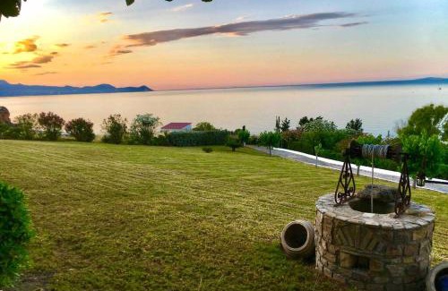Vromolimnos Villa | Villa Aegean