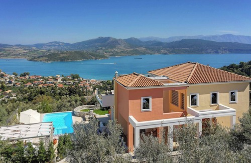 Katouna Villa | Villa Drepanou Bay - Four Bedroom Villa, Sleeps 8