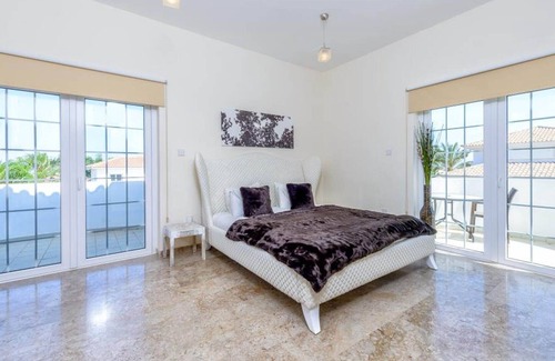 Ayia Thekla Villa | Villa Elysium - 4 bedroom luxurious holiday home