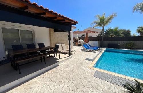 Ayia Thekla Villa | Villa Gracia