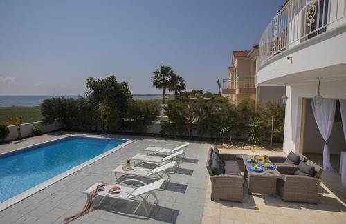 Mazotos Villa | Villa Iris