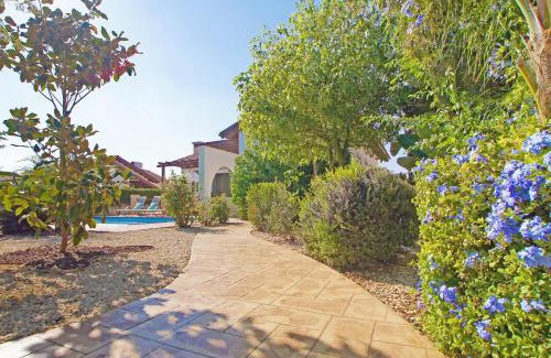 Ayia Thekla Villa | Villa Louisa