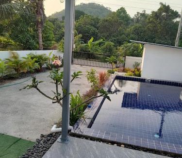 Thong Krut Villa | Waan Samui Pool Villa