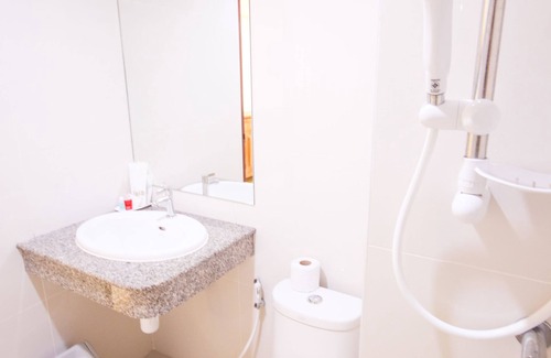 Nong Bon Hotel | White House Bizotel