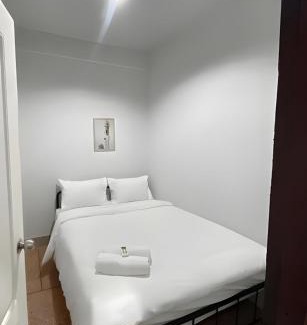 Talat Yot Hostel | Y The Hidden Khaosan Bangkok - เดอะ ฮิดเด้น ตรอกข้าวสาร