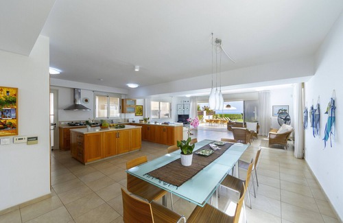 Kapparis Villa | You and Your Family will Love this 5 Star Beachfront Villa, Protaras Villa 1536