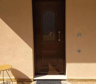 Gefira Mpania Apartment | Ήσυχο σπίτι στη Ναύπακτο