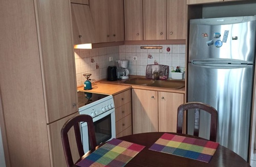 Kamena Vourla Apartment | Διαμέρισμα Αριάδνη Καμένα Βούρλα 100 μέτρα από τη θάλασσα
