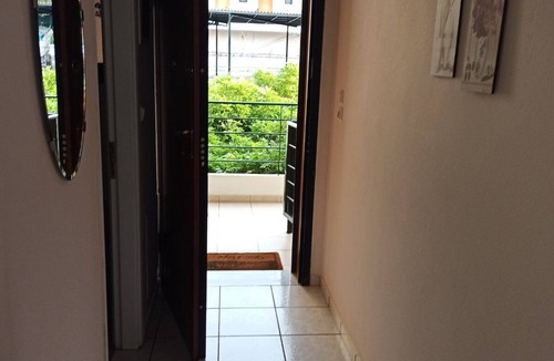 Kamena Vourla Apartment | Διαμέρισμα Αριάδνη Καμένα Βούρλα 100 μέτρα από τη θάλασσα