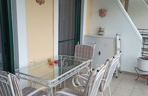 Kamena Vourla Apartment | Διαμέρισμα Αριάδνη Καμένα Βούρλα 100 μέτρα από τη θάλασσα
