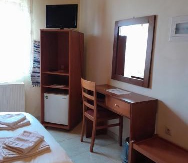 Isaris House | Ξενώνας questhouse Electra isari