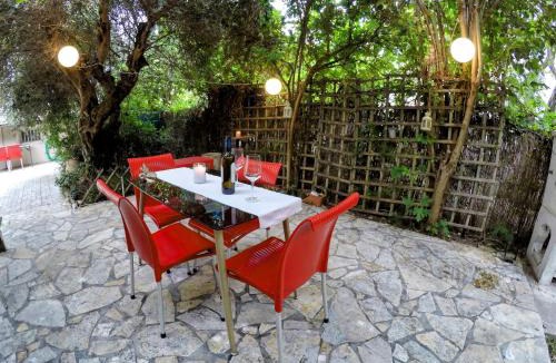 Rio Apartment | Σπίτι στο Ρίο Πατρών με κήπο - Detached House In Rio With Garden
