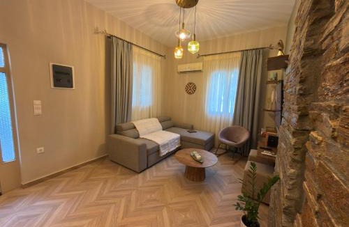 Trikeri House | Φιλόξενη ατμόσφαιρα με έντονο γήινο χαρακτήρα