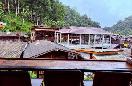 Mae Kampong House | กินลมชมจันทร์ แม่กำปอง