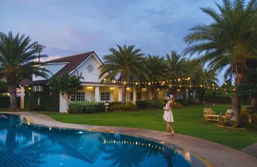 Pak Nam Pran Resort | ทรายทอง รีสอร์ท