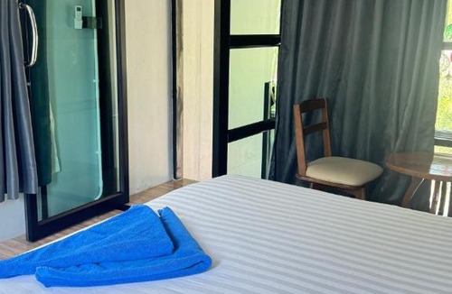 Koh Lan Apartment | ที่พักบ้านเก๋ เกาะล้าน