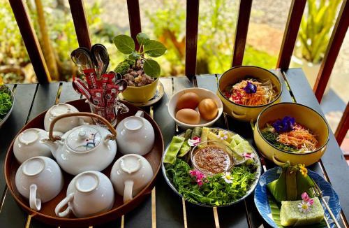 Khuan Ka Long House | บ้านไม้ชายแดนกาแฟสดแอนด์โฮมสเตย์