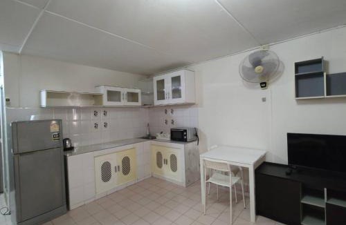 Ban Mai Apartment | ป็อปปูล่าคอนโด เมืองทองใกล้อิมแพค สะดวกสบาย