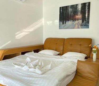 Na Chueak Villa | อินาคา พูลวิลล่า มหาสารคาม