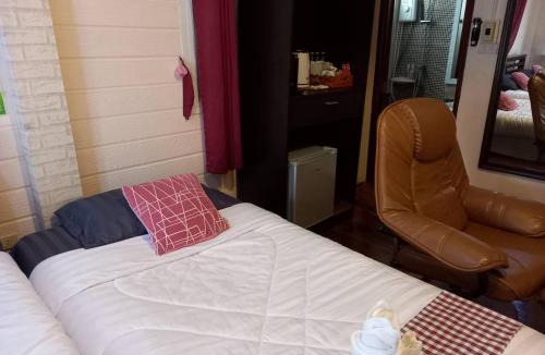 Samut Sakhon Hostel | เชียงคาน เรือนไม้ เกสต์ฮาส์