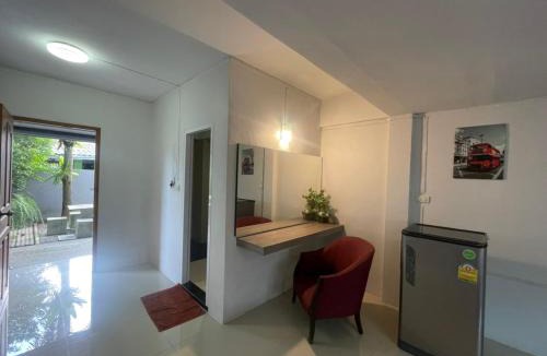 Pak Nakhon Hotel | โกอิ้งแกรนด์