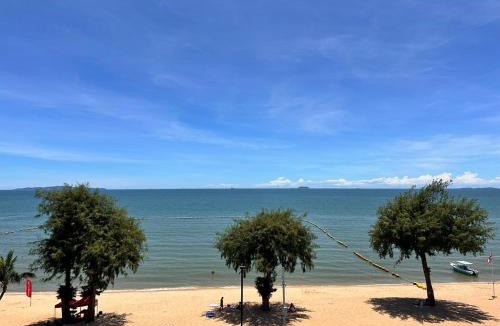 Jomtien Hotel | โรงแรม เซิร์ฟบีช Surf Beach Hotel