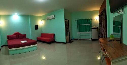 Noen Phra Hotel | ไม่เปิดรับจอง