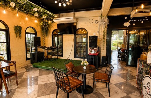 Tha Khun Ram Hotel | ไวท์เฮาส์กำแพงเพชร
