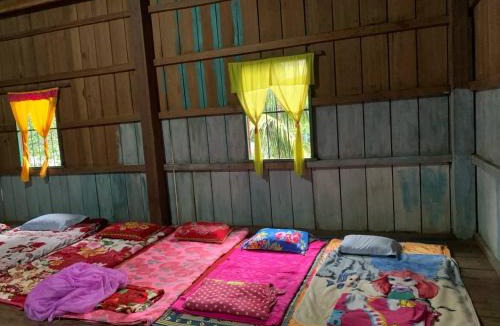 Santuk House | សុខ ស្រីមុំ Sok Sreymom Homesty