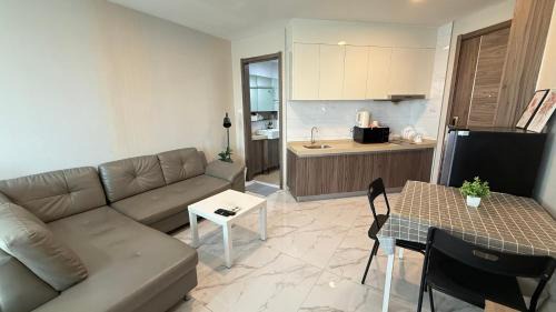Huai Khwang Apartment | 曼谷繁华地区公寓 免费上网 家居家电齐全